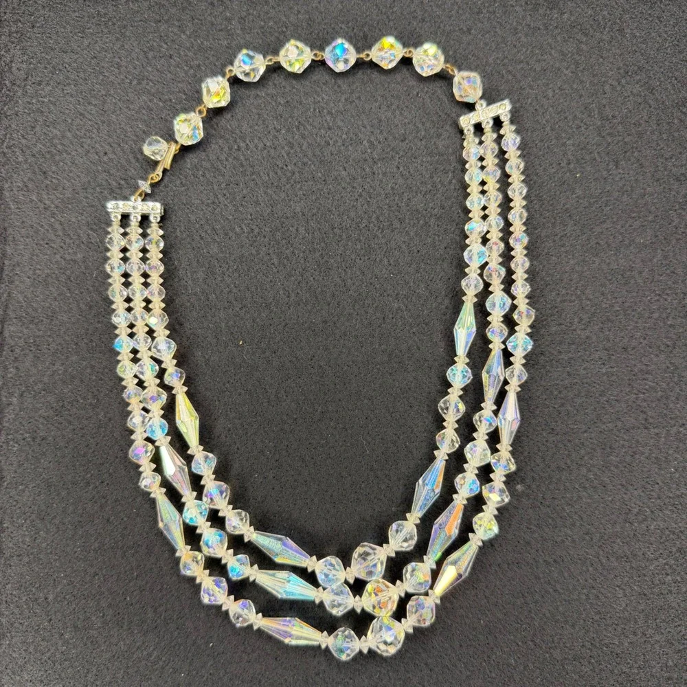 Vintage Aurora Borealis Clear Glass Bead Necklace Silver Tone Rhinestone Accents